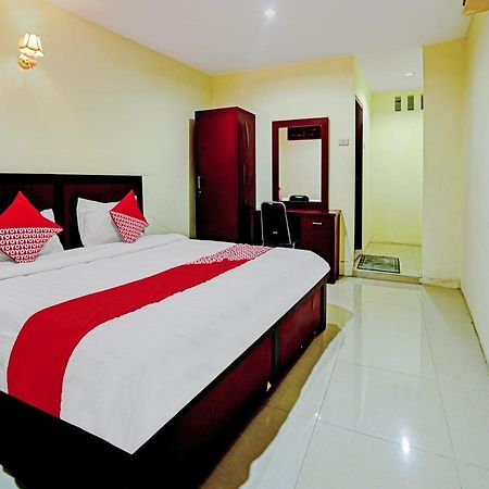 Oyo 90331 Hotel Toba Shanda Parapat Esterno foto