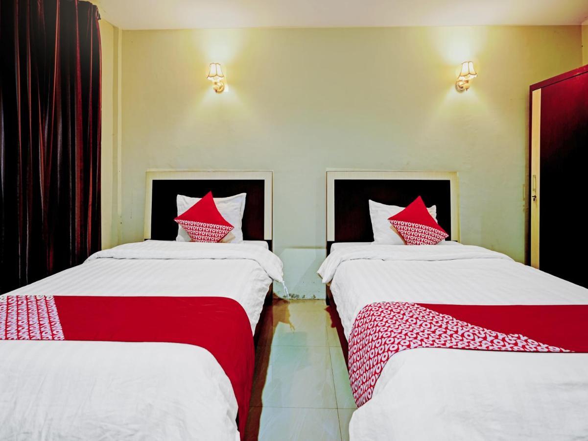 Oyo 90331 Hotel Toba Shanda Parapat Esterno foto