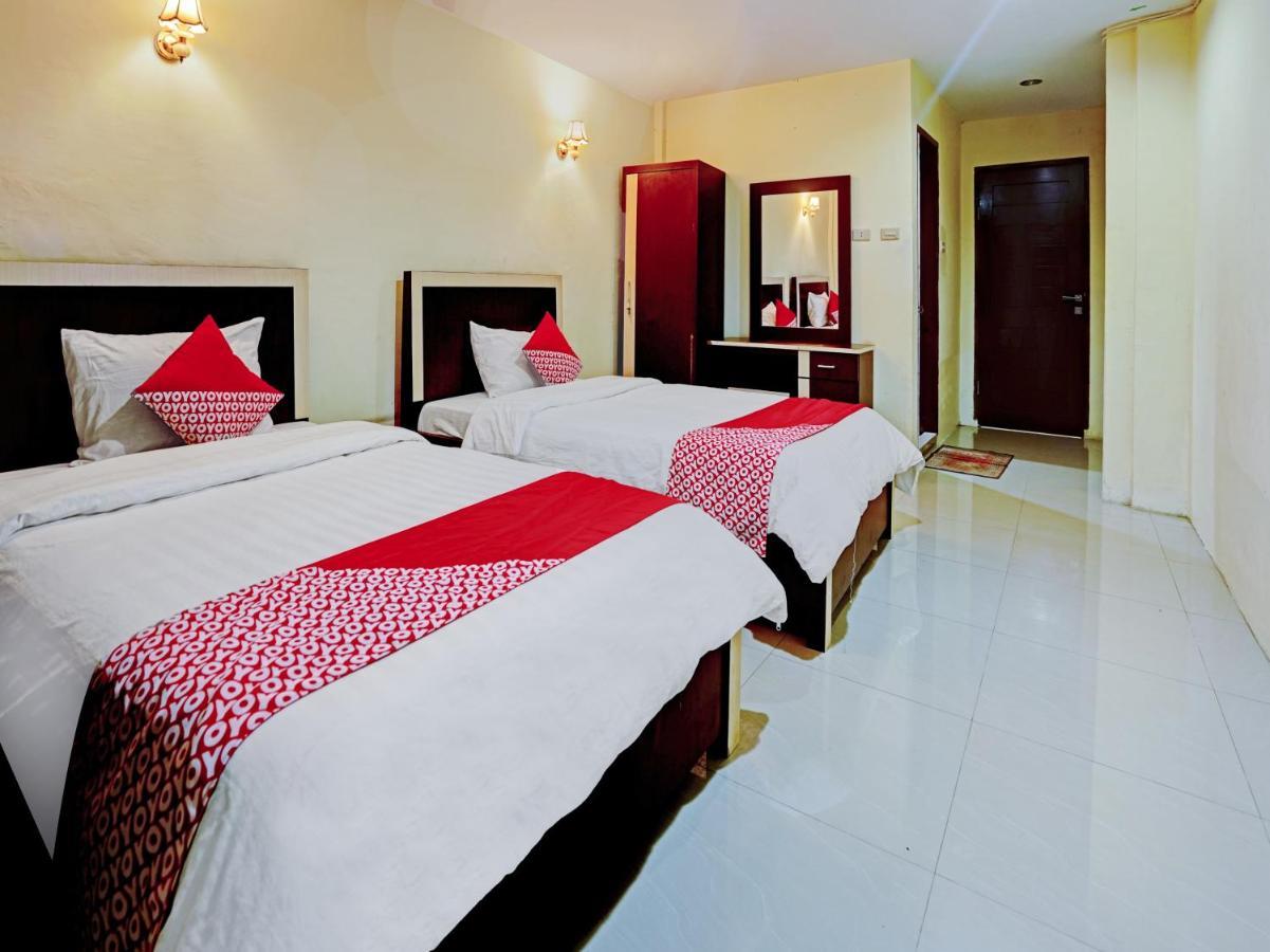 Oyo 90331 Hotel Toba Shanda Parapat Esterno foto