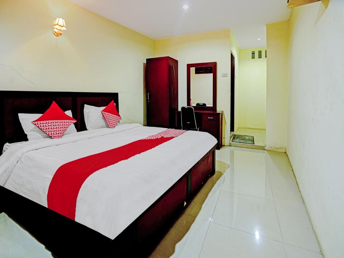 Oyo 90331 Hotel Toba Shanda Parapat Esterno foto
