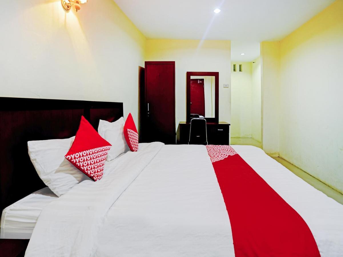 Oyo 90331 Hotel Toba Shanda Parapat Esterno foto
